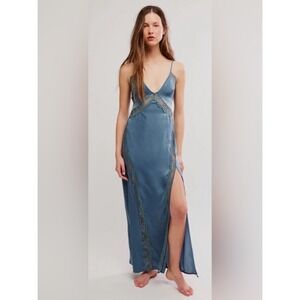 Some Kind Of Love slip dress NWOT storm water‎